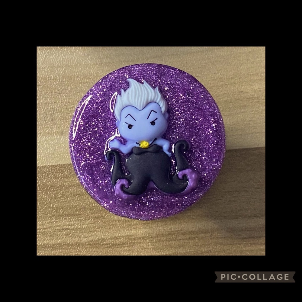 Ursula phone grip